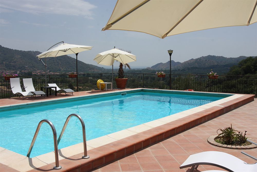 Il Poggio Country Resort Graniti Exterior photo